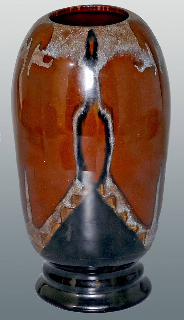 Nr.: 161, Te koop aangeboden sieraardewerk van Rozenburg, Omschrijving: Plateel Puntpul, Hoog 24,5 cm Breed 8 cm, Periode: Jaar 1889, Schilder : Onbekend, 