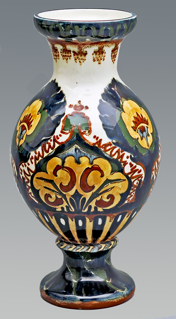 Nr.: 422, Te koop aangeboden Rozenburg Vaas (Colenbrander )